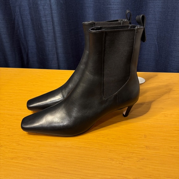 REFORMATION Roberta Snip-Toe Kitten-Heel Boots - Picture 5 of 7